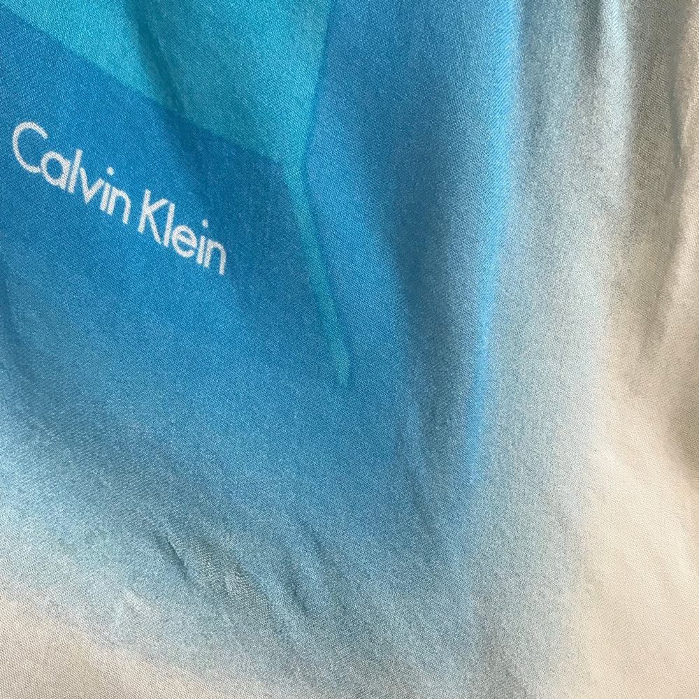 Calvin Klein Scarf - Picture 5 of 6